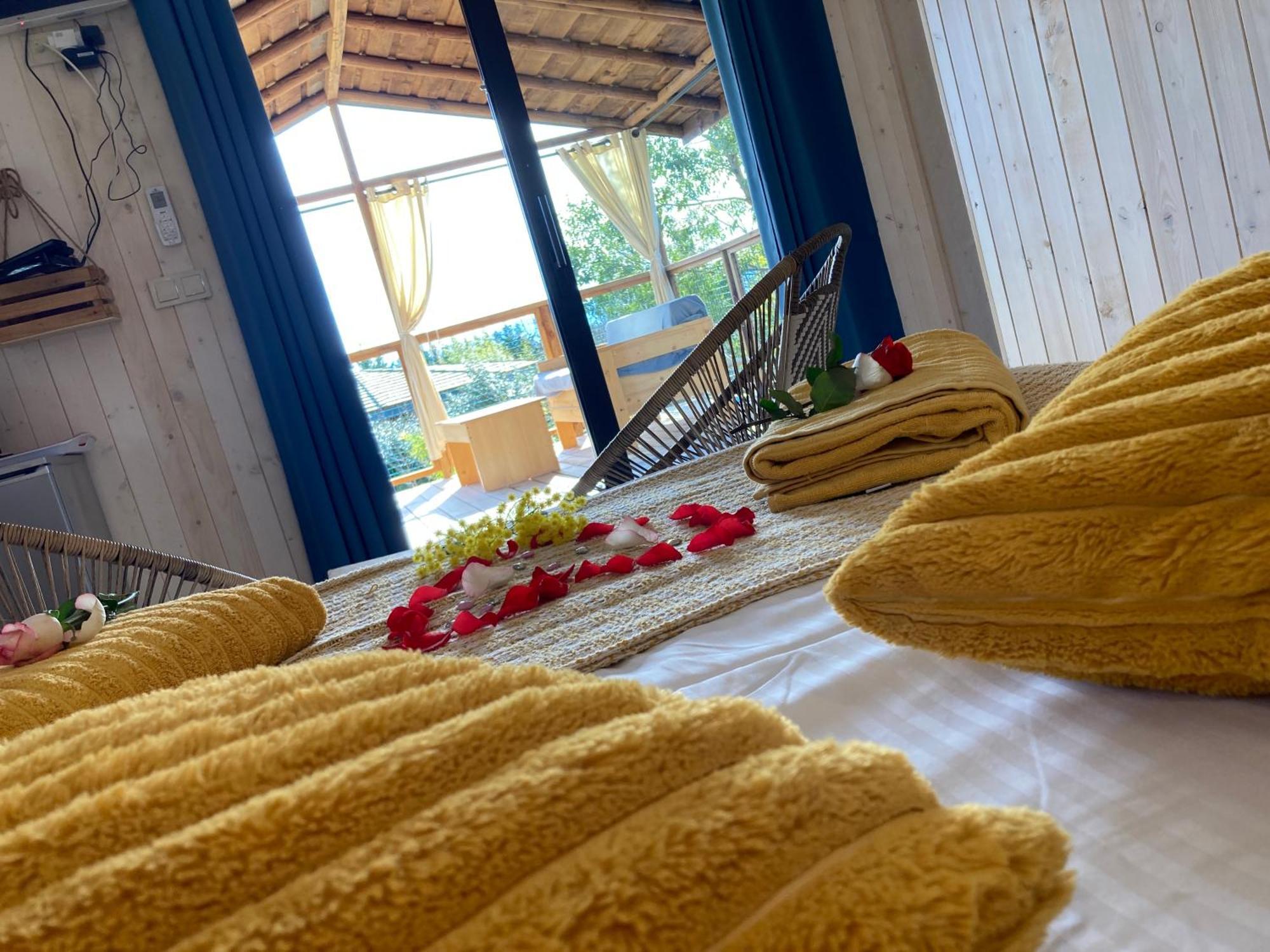 Cabanes Trésors de Campagne,spas privatifs Villarzel-du-Razes Habitación foto